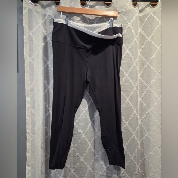 all in motion Pants - All in Motion Black and White Leggings